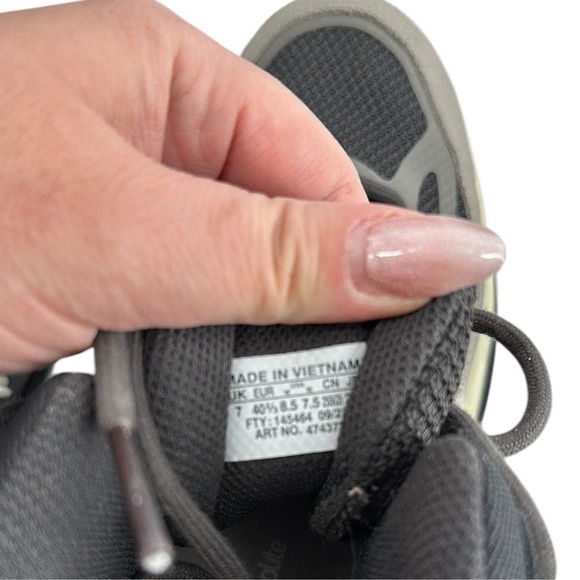 Salomon hiking boots Odyssey Elmt Mid GTX Outdoor Sportstyle Shoes sz 7.5 - Picture 13 of 13